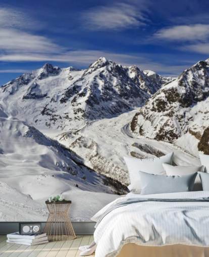 Verschneite Berge und blauer Himmel Fototapete
