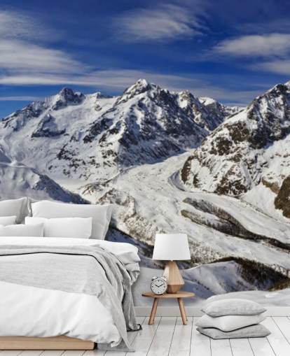 Mural Montañas nevadas y cielos azules
