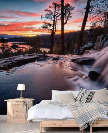 Decorazione murale con cascata e lago rosa e blu