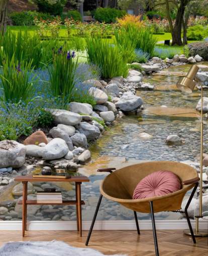 Jardín japonés relajante con papel tapiz de arroyo