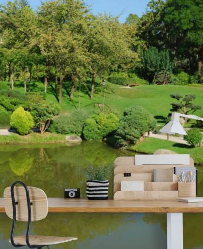 Jardim japonês com mural de parede da ponte vermelha