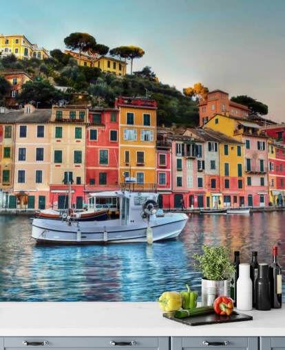 papel pintado de casas italianas coloridas en la costa