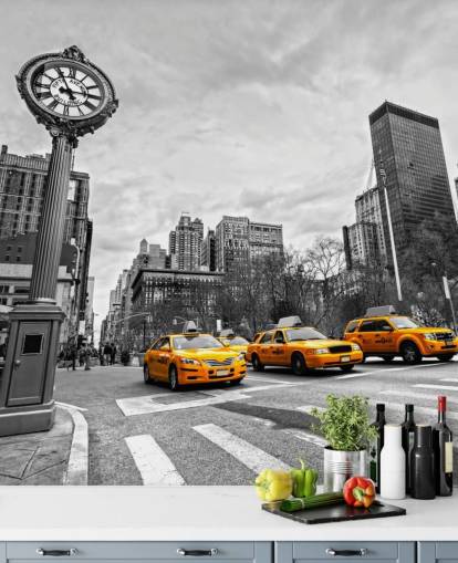 papel pintado blanco y negro de Nueva York con taxis amarillos