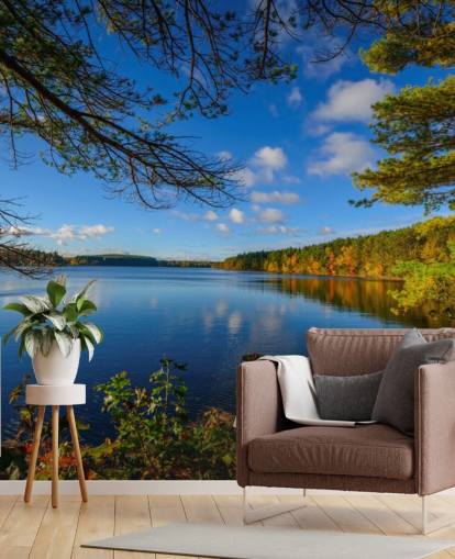 Wunderschönes Wandgemälde am See des Waldes