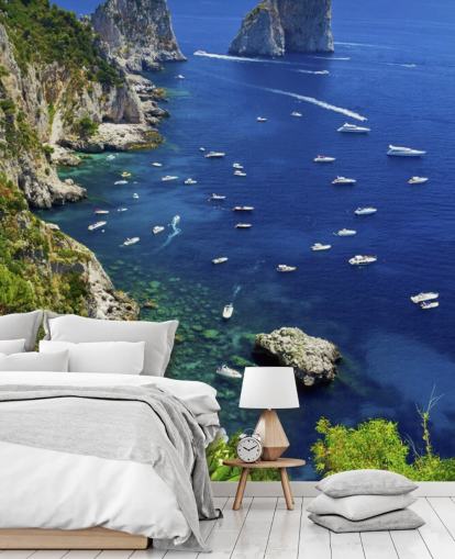 Mural de pared Línea costera de Capri de aguas azules con lanchas rápidas