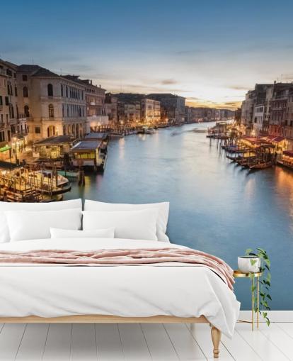 a canal in venice at night wallpaper a canal in venice at night wallpaper