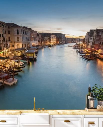 Descargar el fondo de pantalla a canal in venice at night