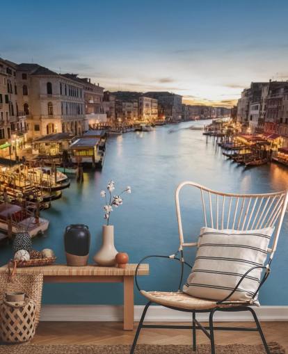 Descargar el fondo de pantalla a canal in venice at night