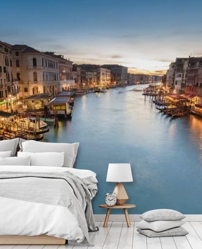 a canal in venice at night wallpaper a canal in venice at night wallpaper