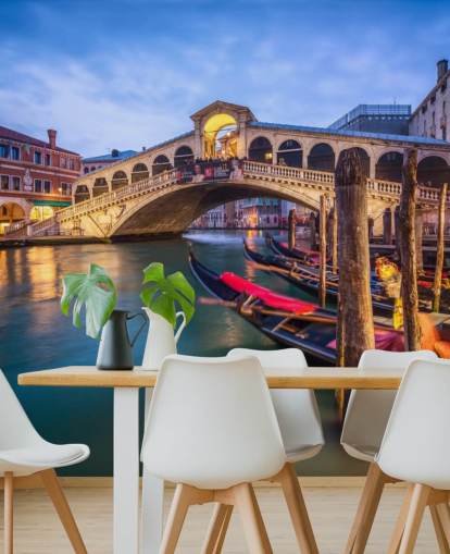 venezianische Brücke bei Nacht Tapete