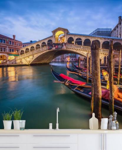 venezianische Brücke bei Nacht Tapete