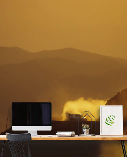 Bil på Dusty Mountain Road vid Sunset Wallpaper Bil på Dusty Mountain Road vid Sunset Wallpaper