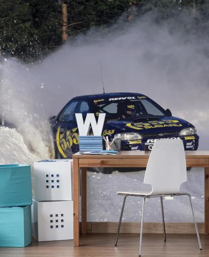 Decorazione murale con corse automobilistiche nella neve Decorazione murale con corse automobilistiche nella neve