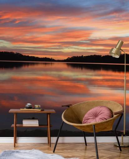 Rosa und blauer Sonnenuntergang über dem Fluss Fototapete