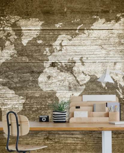 Kort malet på træpaneler tapet