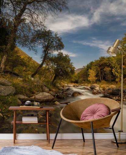 Decorazione murale con fiume di montagna