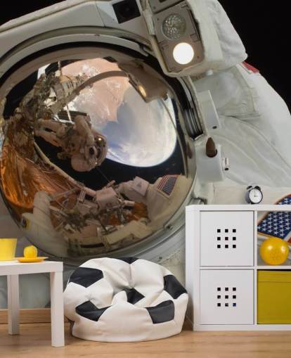 Reflekterar över arbete (2009) Väggmålning