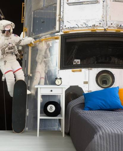 Rondhangen met Hubble behang muurschildering