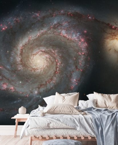 Whirlpool Galaxy M51 og følgesvend Galaxy vægmaleri