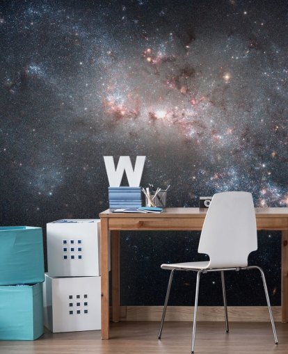 Mural de fuegos artificiales estelares en llamas en la galaxia NGC4449