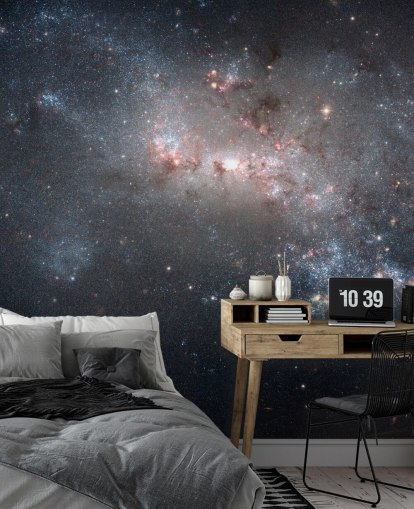 Tähtien ilotulitus palaa Galaxy NGC4449 -seinämaalauksessa