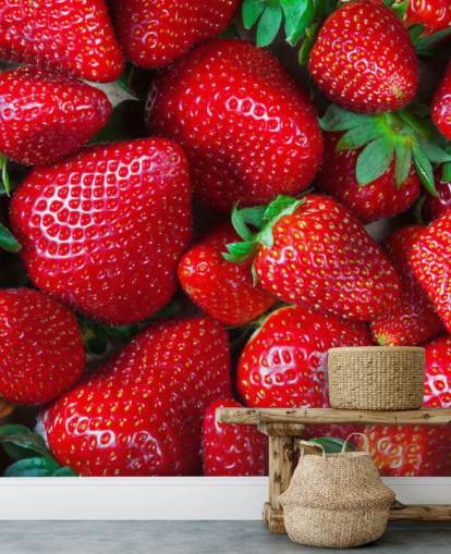 mural de papel pintado de frutas rojas brillantes llamado Strawberries Fresh para cocinas, cafeterías y restaurantes