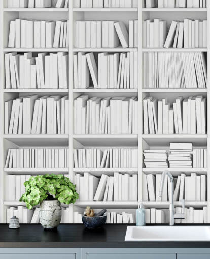 Livros brancos em um papel de parede de estante branca