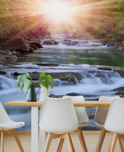 Mountain River Taustakuva