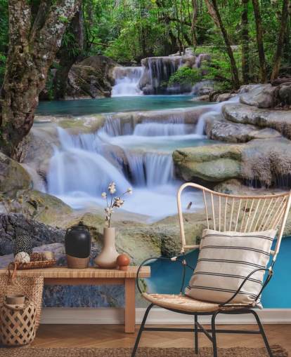 Decorazione murale con cascata liscia