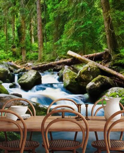 Decorazione murale con cascata nella foresta