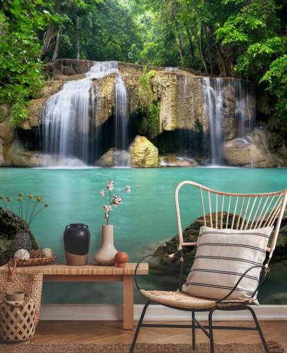 tropisk foss tapetmaleri kalt Waterfall i Kanchanaburi, Thailand for hjemmekontorer, spa og yogastudioer