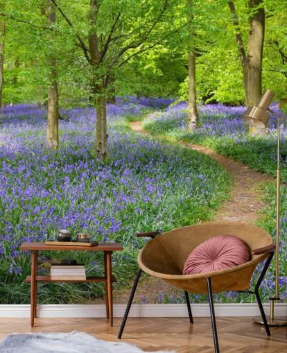 mural de papel pintado de bosque azul y verde llamado Bluebell Woodland para dormitorios o comedores