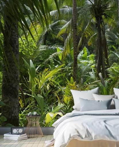 Foto van Green Jungle Scene Wallpaper Foto van Green Jungle Scene Wallpaper