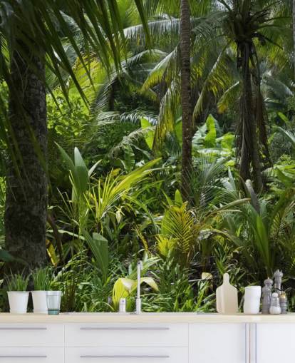 Foto van Green Jungle Scene Wallpaper