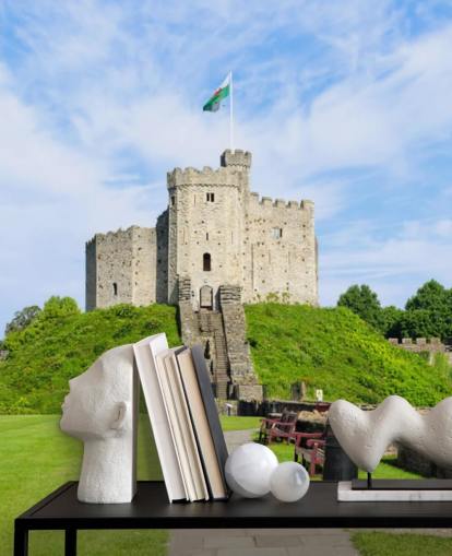 Fondo de pantalla de Castillo de Cardiff en un montículo con bandera de Gales Fondo de pantalla de Castillo de Cardiff en un montículo con bandera de Gales