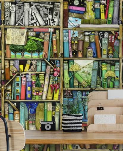 farbenfrohe individuelle Kinderregal-Tapete namens Bookshelf von Colin Thompson für Kinder- oder Spielzimmer