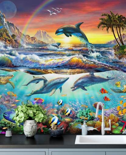 mural colorido de papel pintado oceánico para niños llamado Paradise Cove de Adrian Chesterman para dormitorios infantiles y salas de juegos