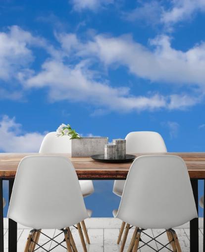 papel de parede azul personalizado de céu chamado Blue Skies with Clouds para escritórios ou áreas comerciais