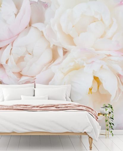 papier peint floral rose et blanc appelé Peony Clouds pour les chambres, les salons et les salles de bain