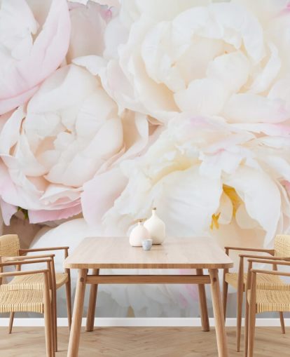 roze en witte bloemenbehangmuurschildering genaamd Peony Clouds voor slaapkamers, woonkamers en badkamers roze en witte bloemenbehangmuurschildering genaamd Peony Clouds voor slaapkamers, woonkamers en badkamers