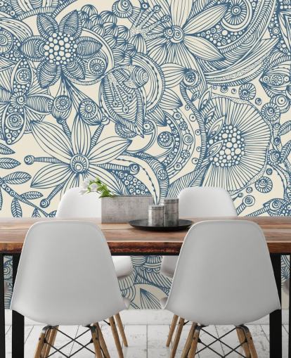 murale illustrativo blu e bianco chiamato Flowers and Doodles Blue per camere da letto e salotti