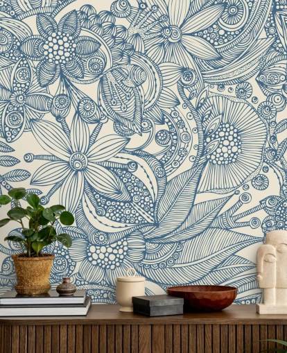 sinivalkoinen kuvitusseinämaalaus nimeltä Flowers and Doodles Blue makuuhuoneisiin ja olohuoneisiin