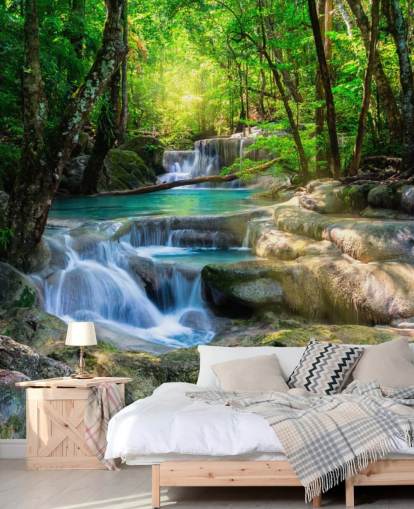 papier peint mural personnalisé en cascade bleu turquoise appelé Peaceful Waterfall pour salles de bains et cuisines