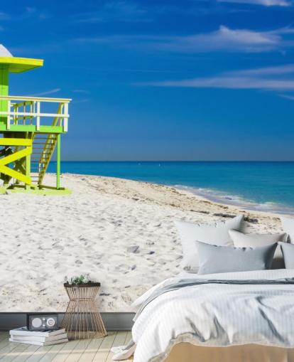 Green Lifeguard Hut on Beach Wallpaper Green Lifeguard Hut on Beach Wallpaper