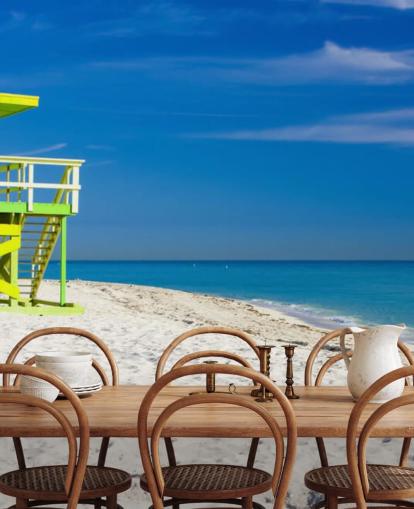 Carta da parati Green Lifeguard Hut sulla spiaggia Carta da parati Green Lifeguard Hut sulla spiaggia