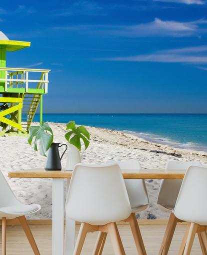 Carta da parati Green Lifeguard Hut sulla spiaggia