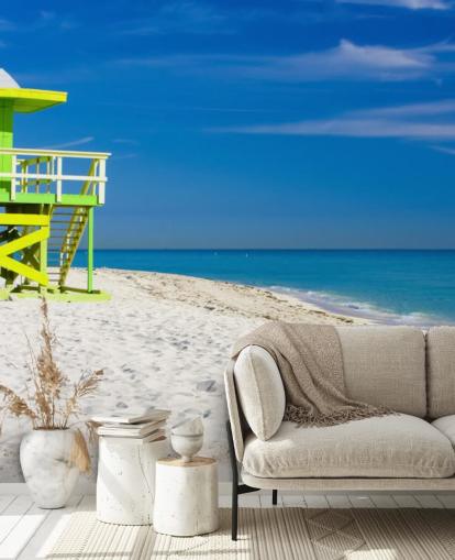 Carta da parati Green Lifeguard Hut sulla spiaggia Carta da parati Green Lifeguard Hut sulla spiaggia