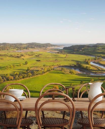 Mural Paisaje Atardecer en campo verde