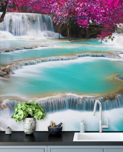 mural de papel de parede personalizado turquesa e rosa chamado Cachoeira Kuang Si para quartos, salas de jantar e espaços de relaxamento mural de papel de parede personalizado turquesa e rosa chamado Cachoeira Kuang Si para quartos, salas de jantar e espaços de relaxamento