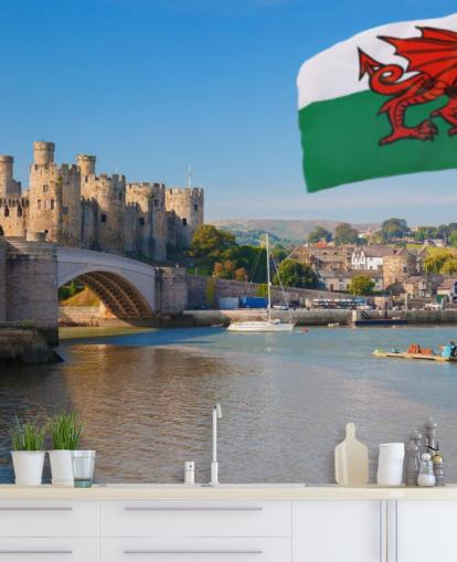 mural de papel pintado de un castillo galés llamado Castillo de Conwy y bandera de Gales para hogares, oficinas y negocios